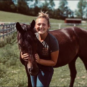 Meet your Posher, Jaymee